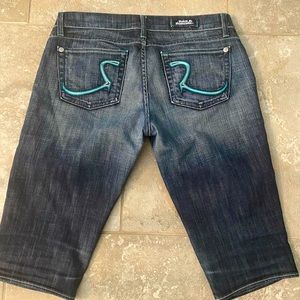 Rock & Republic low rise, Jean shorts, size 29
